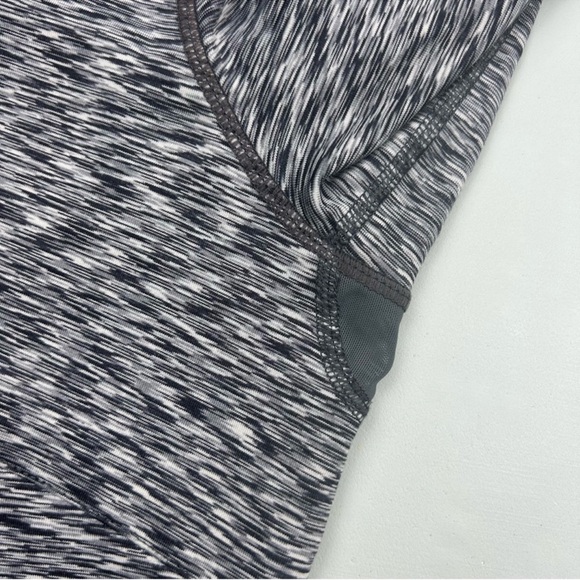 Titika activewear jacket - Picture 10 of 12